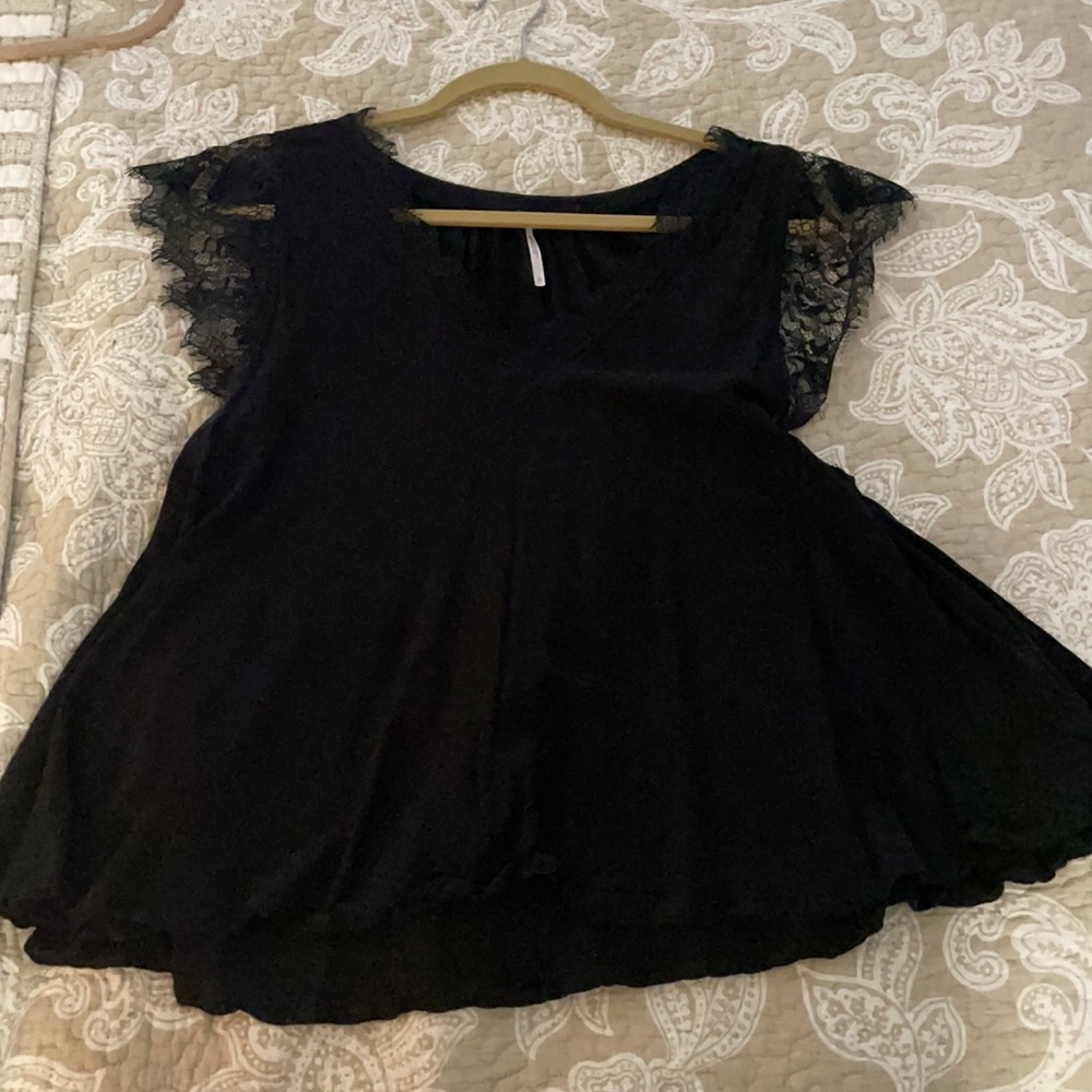 Free People Black lace top sz L